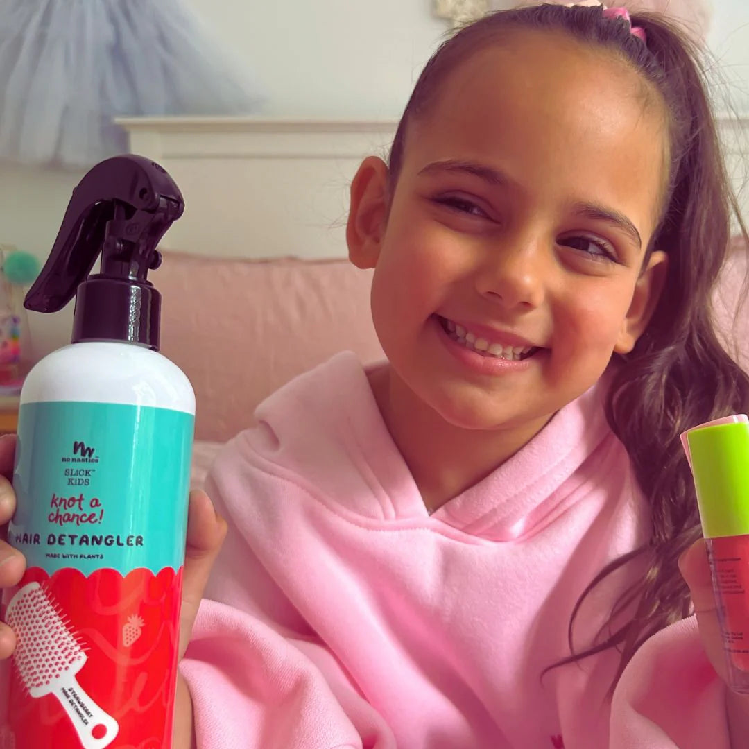 No Nasties Kids Hair Detangling Spray in Strawberry 250ml